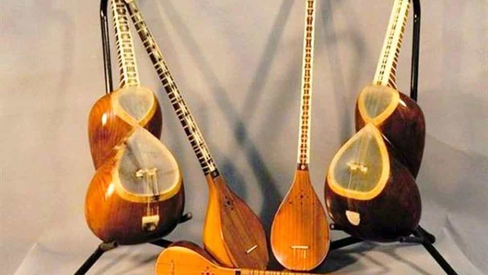 Tar Training in Tehran with experienced professors at Avai Neyestan Music School